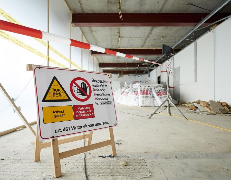 Asbest platen verwijderen